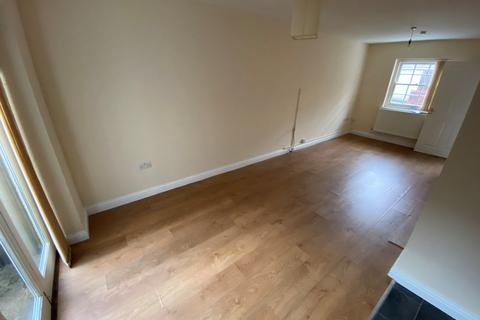 2 bedroom end of terrace house for sale - Market Street, Lampeter, SA48