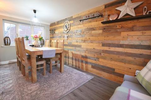 4 Alderton Close, Luton, LU2 9SA