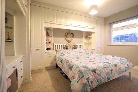 4 Alderton Close, Luton, LU2 9SA