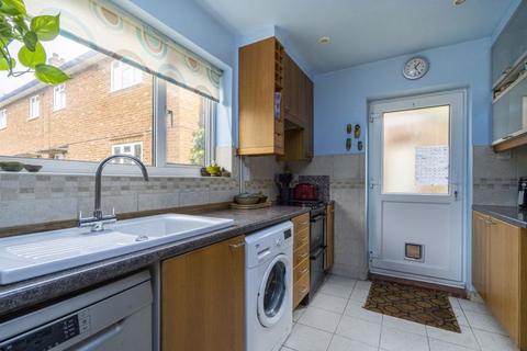 5 bedroom end of terrace house for sale - Chessbury Road, Chesham