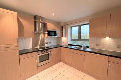 2 bedroom apartment to rent, North Point, Gloucester Docks
