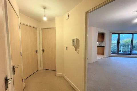 2 bedroom apartment to rent, North Point, Gloucester Docks