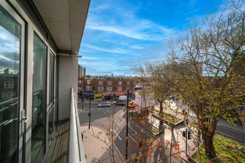 2 bedroom apartment for sale - Sammi Court, Parchmore Road, CR7 8LU
