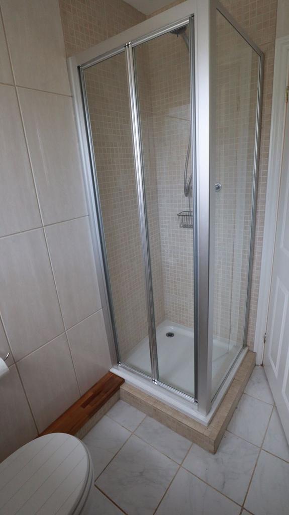 Ground Floor Shower