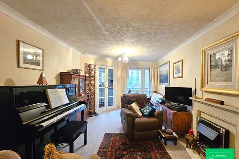 1 bedroom retirement property for sale, Bedford Road, London, N2