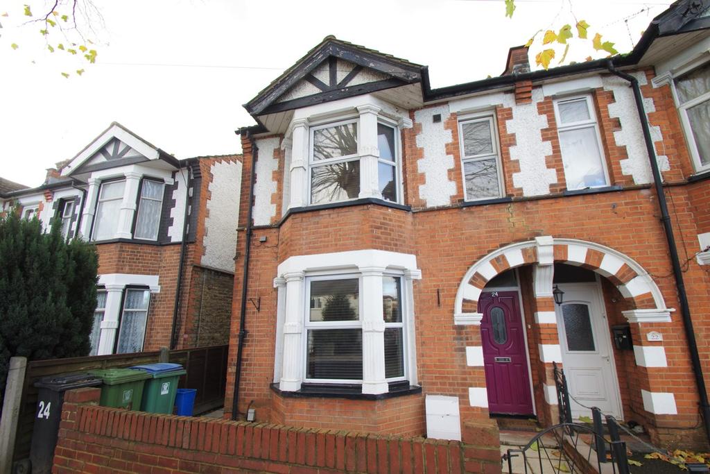 Bushey Mill Lane, WATFORD, WD24 3 bed semidetached house £1,700 pcm