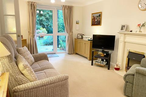 1 bedroom apartment for sale - Manaton Court, Dunheved Road, Launceston, Cornwall, PL15