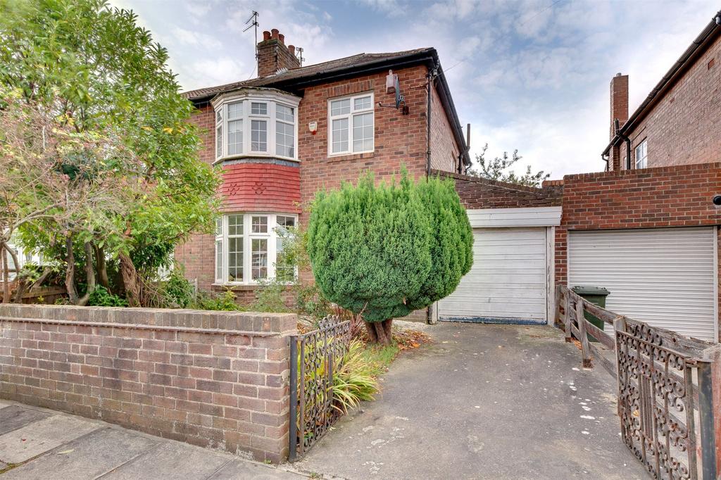 Powburn Gardens, Fenham, Newcastle Upon Tyne, NE4 3 bed semidetached