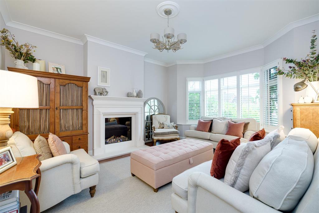Swing Gate Lane, Berkhamsted 5 bed semidetached house £1,250,000
