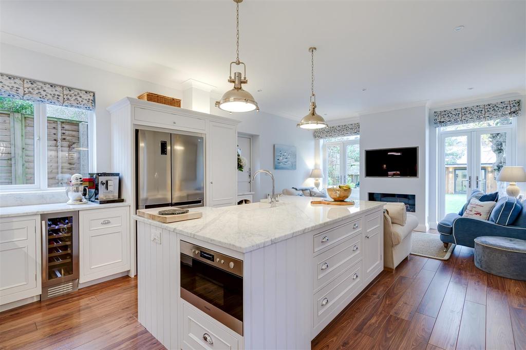 Swing Gate Lane, Berkhamsted 5 bed semidetached house £1,250,000