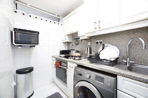 2 bedroom maisonette for sale, Centre Heights, Finchley Road, London, NW3