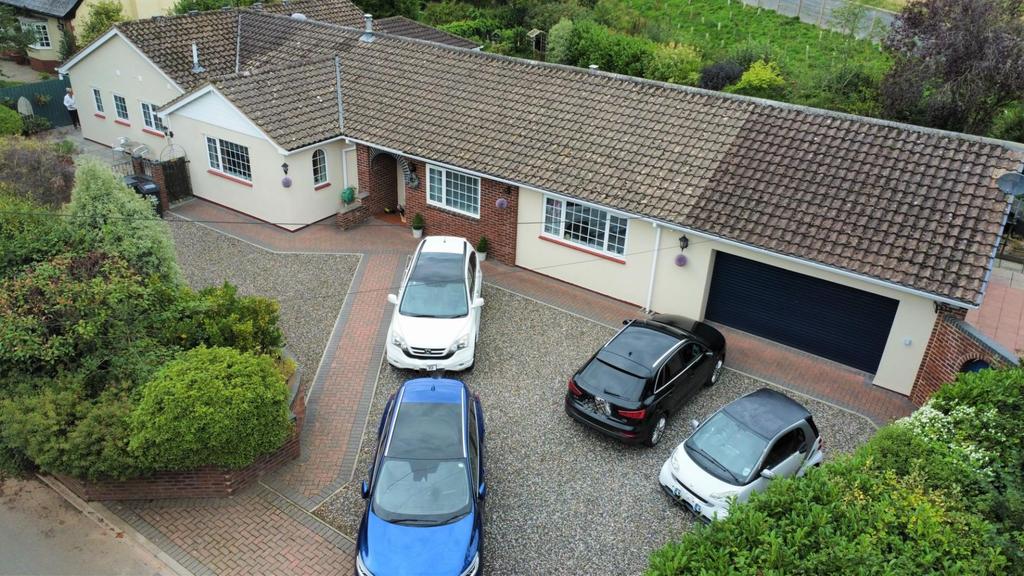 Uplowman Road, Tiverton, Devon 5 bed detached bungalow for sale £700,000