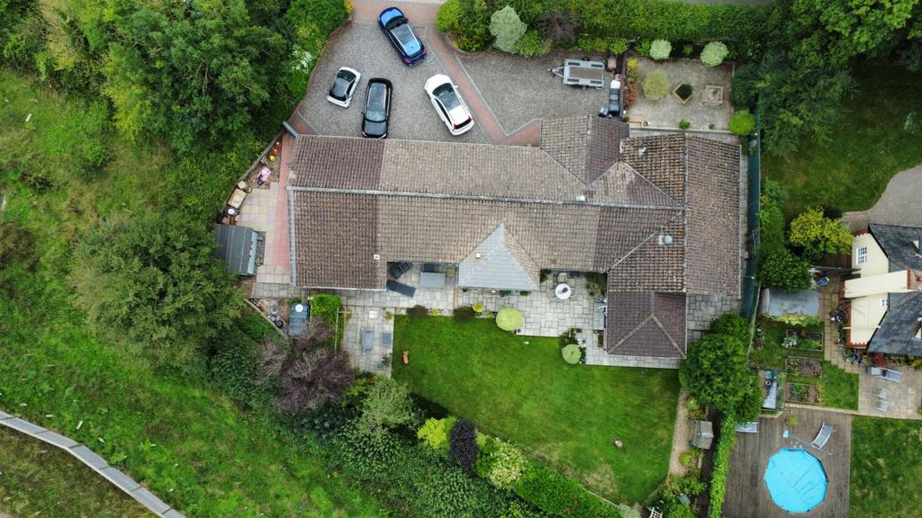 Uplowman Road, Tiverton, Devon 5 bed detached bungalow for sale £700,000