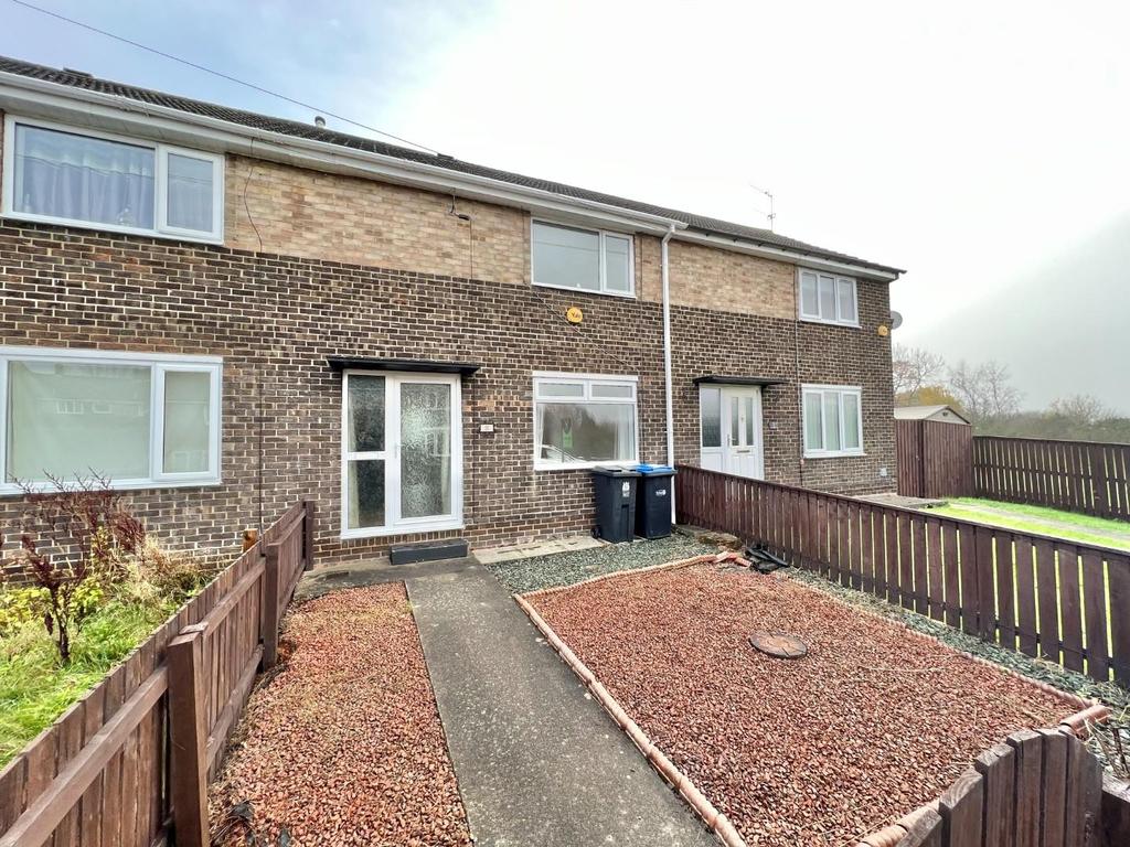 Windermere Gardens, Crook 2 bed terraced house £420 pcm (£97 pw)