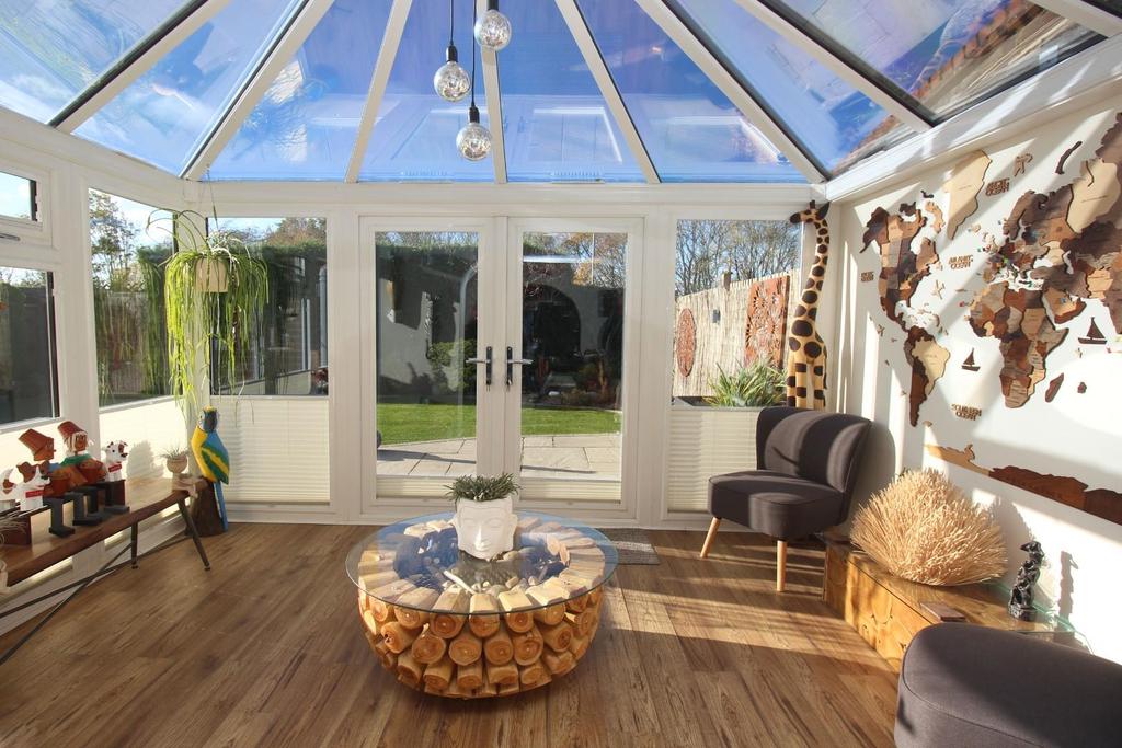Angotts Mead, Stevenage, SG1 4 bed detached house £575,000