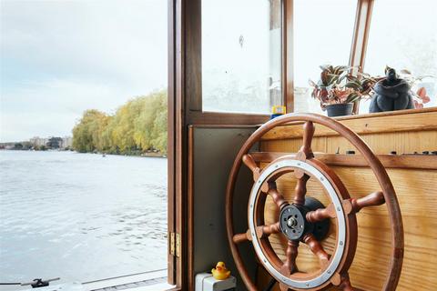 1 bedroom houseboat for sale, Burgoine Quay, Kingston Upon Thames, KT1