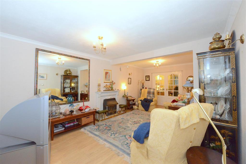 Winifred Close, Off Portland Crescent, Shrewsbury 4 bed detached house