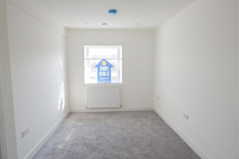 1 bedroom flat for sale - 3-5 Harmer Street, Gravesend, Kent