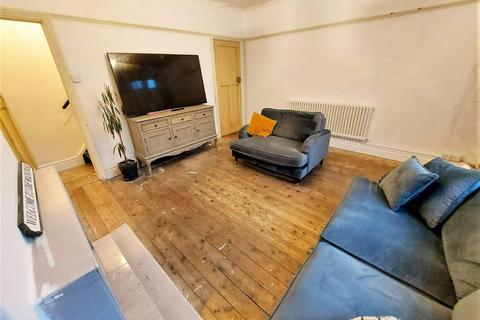 225 High Greave, Sheffield, S5 9GS