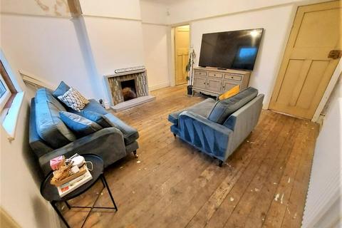 225 High Greave, Sheffield, S5 9GS