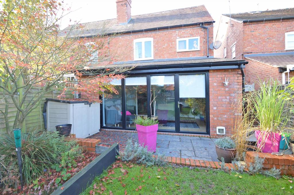Underdale Road, Shrewsbury 2 bed semidetached house for sale £310,000
