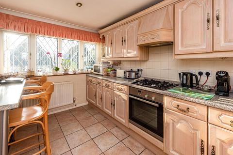 2 bedroom link detached house for sale - 6 Whitley Close, Compton, Wolverhampton