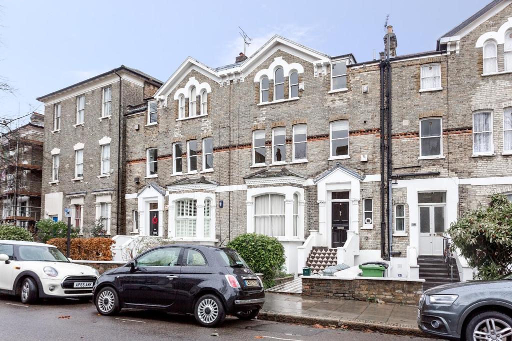 Flat 8, 18 King Henrys Road, London NW3 3 RP-013.jp