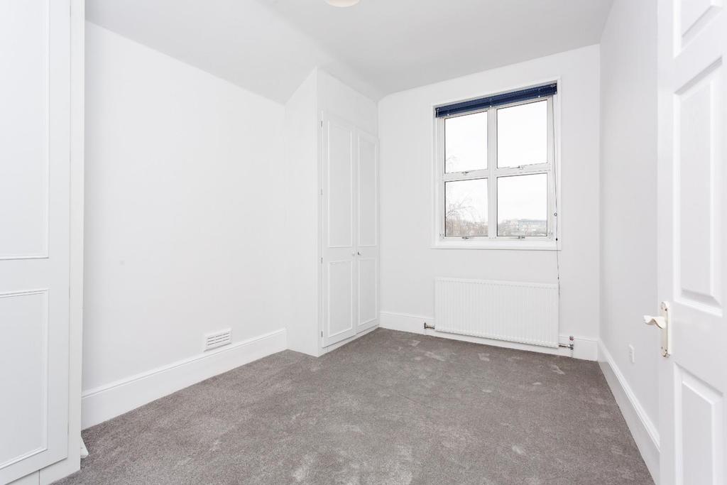 Flat 8, 18 King Henrys Road, London NW3 3 RP-007.jp