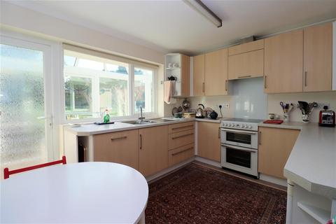 3 bedroom bungalow for sale - Substantial bungalow in Upper Clevedon