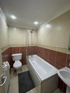 3 bedroom flat to rent - Stacey Road, Cardiff