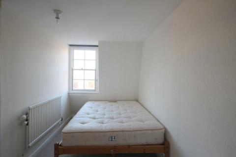 3 bedroom property to rent - Morford Street