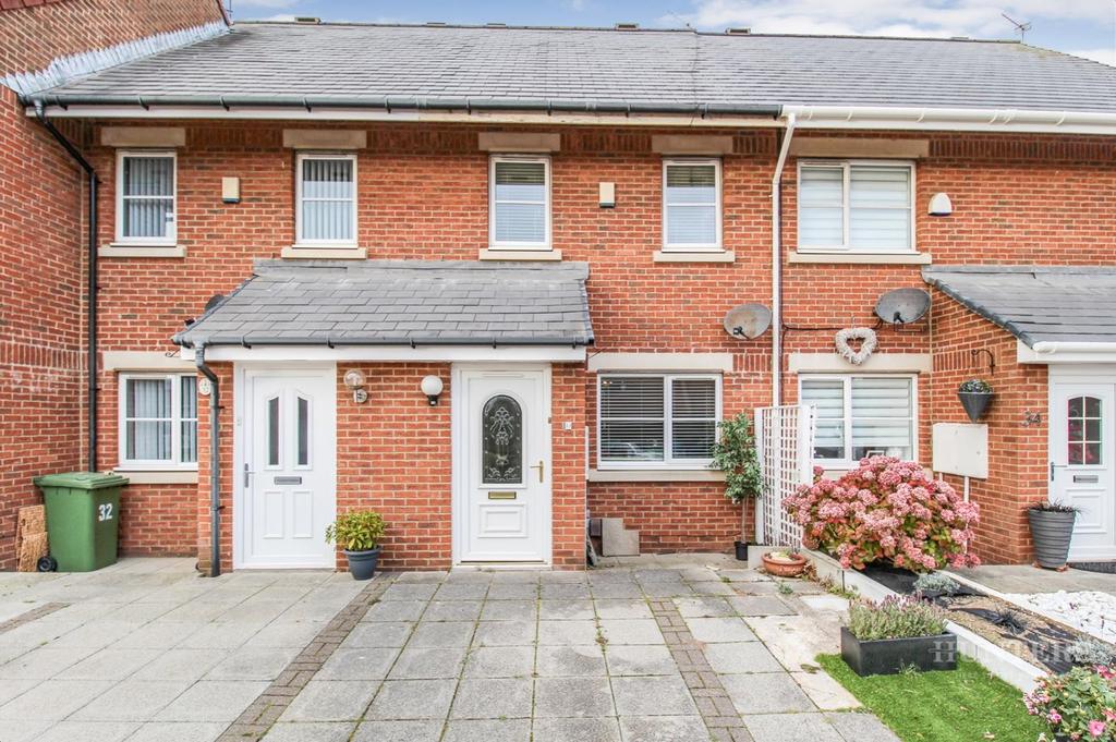 Haven Court, Roker Marina, Sunderland... 2 bed terraced house £170,000