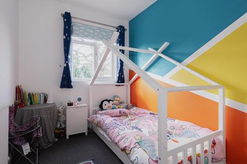 37 Alsom Avenue, Worcester Park, KT4 7EG