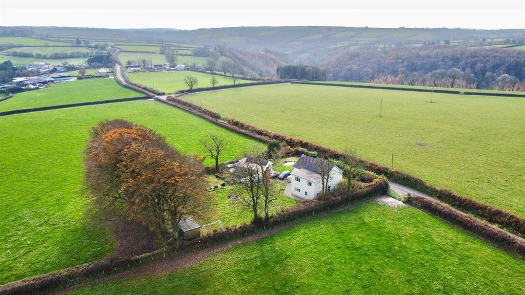 Cwmbach, Whitland 6 bed detached house for sale £430,000