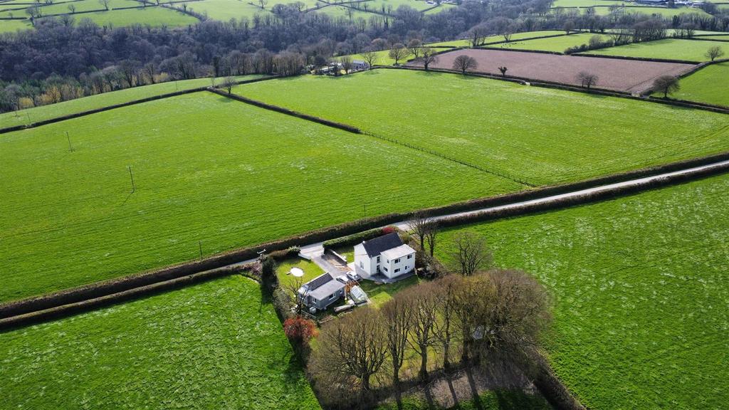Cwmbach, Whitland 6 bed detached house for sale £430,000