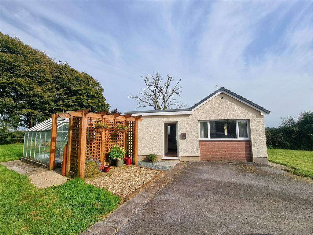 Cwmbach, Whitland 6 bed detached house for sale £400,000