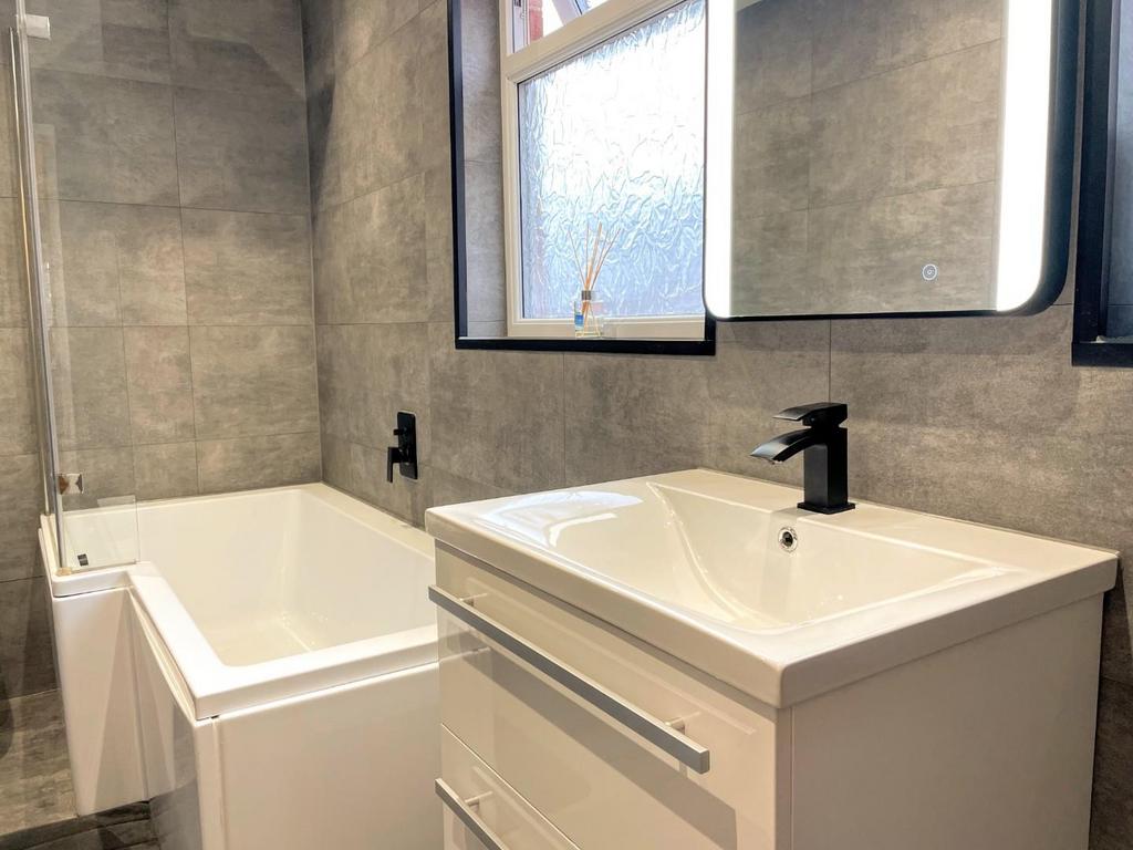 Bathroom/w.c.