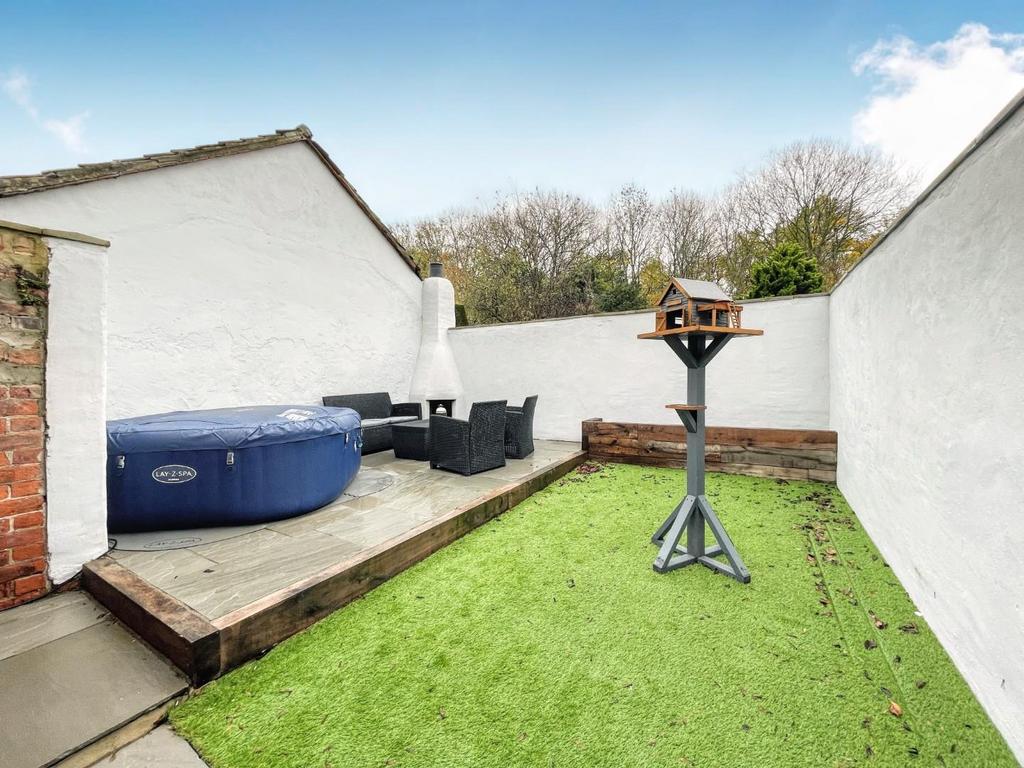 Rear courtyard