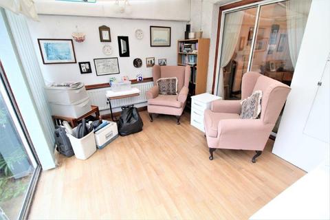 21 The Green, Welling, DA16 2PA