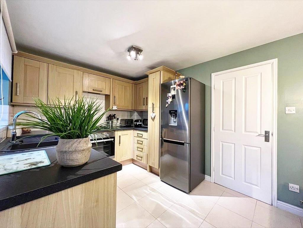 Orchard Place, Cudworth, Barnsley, South Yorkshire 3 bed semidetached
