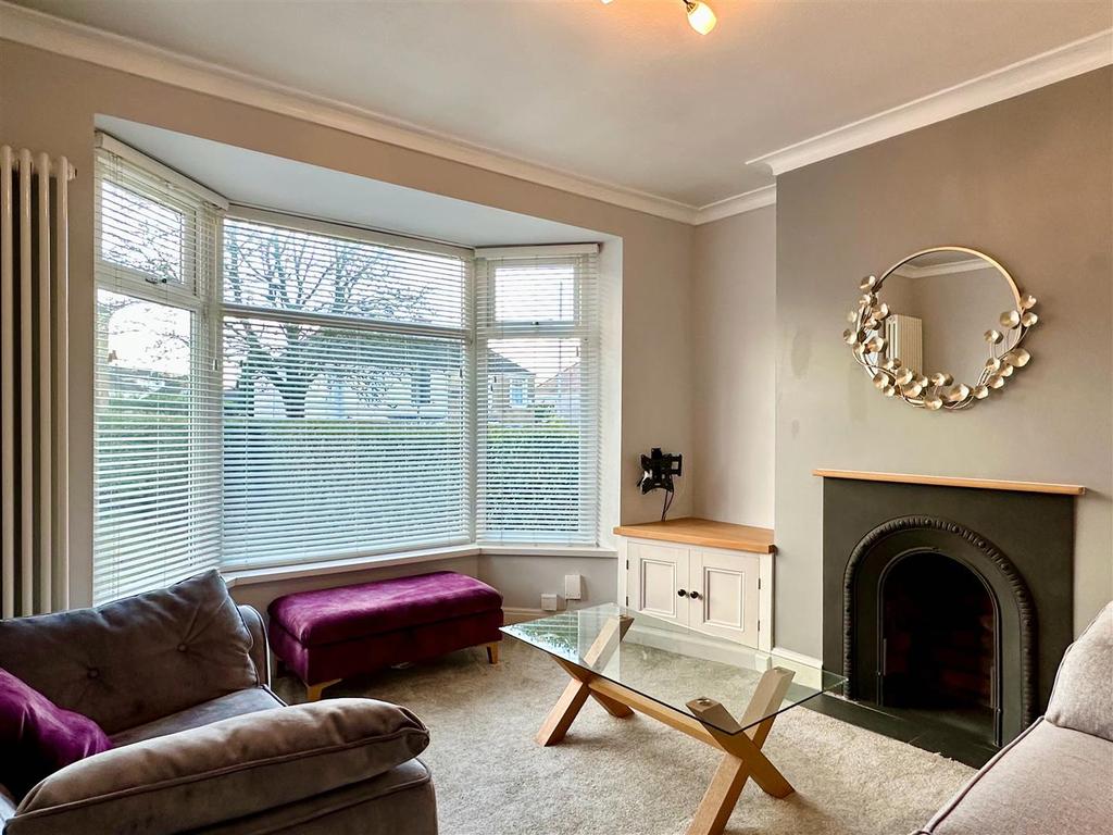 Cockett Road, Cockett 3 bed semidetached house to rent £950 pcm (£