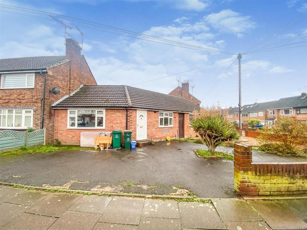 Bletchley Drive, Allesley Park... 1 bed terraced bungalow £795 pcm (£