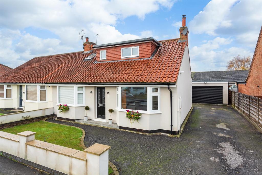 Hawthorn Avenue, Haxby, York 4 bed semidetached house £425,000