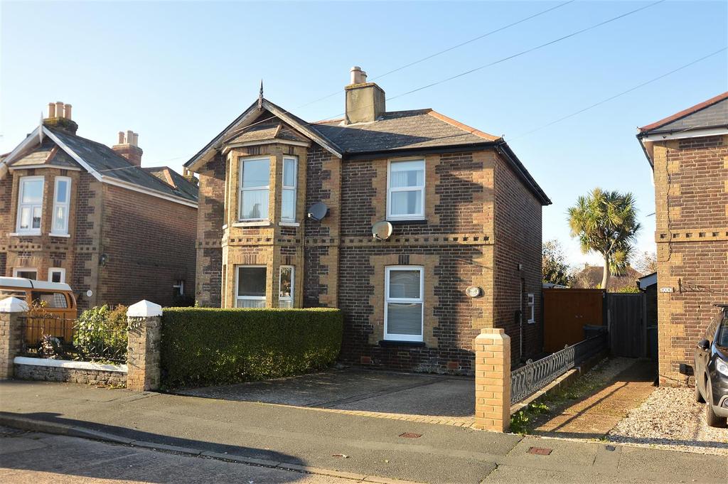 ELMFIELD, RYDE 3 bed semidetached house £289,950