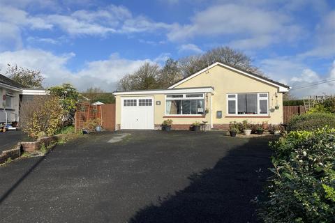 28 Howards Close, South Molton, EX36 4JT