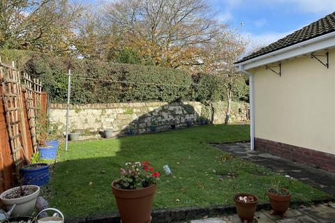 28 Howards Close, South Molton, EX36 4JT