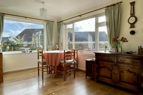 28 Howards Close, South Molton, EX36 4JT