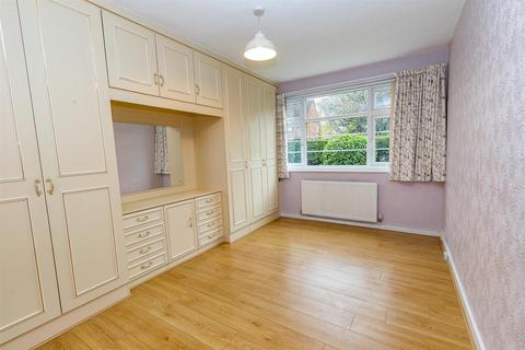 2 bedroom flat to rent - Norfolk House, Clarendon Road, Sale