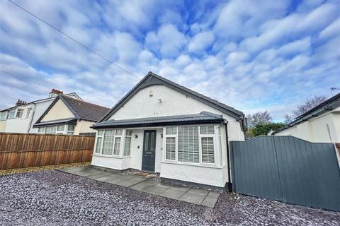 3 bedroom detached bungalow for sale - Ashlea Road, Pensby, Wirral