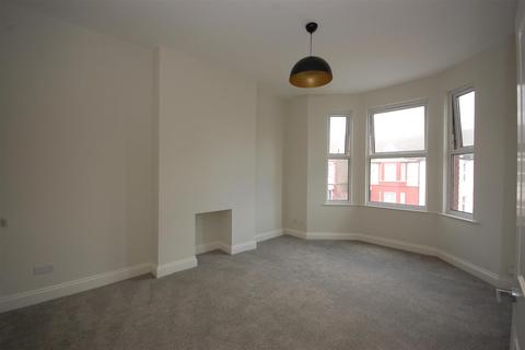 3 bedroom flat for sale - London Road, Wembley